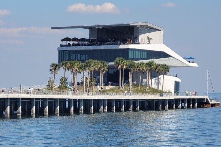 세인트피트피어 다운타운