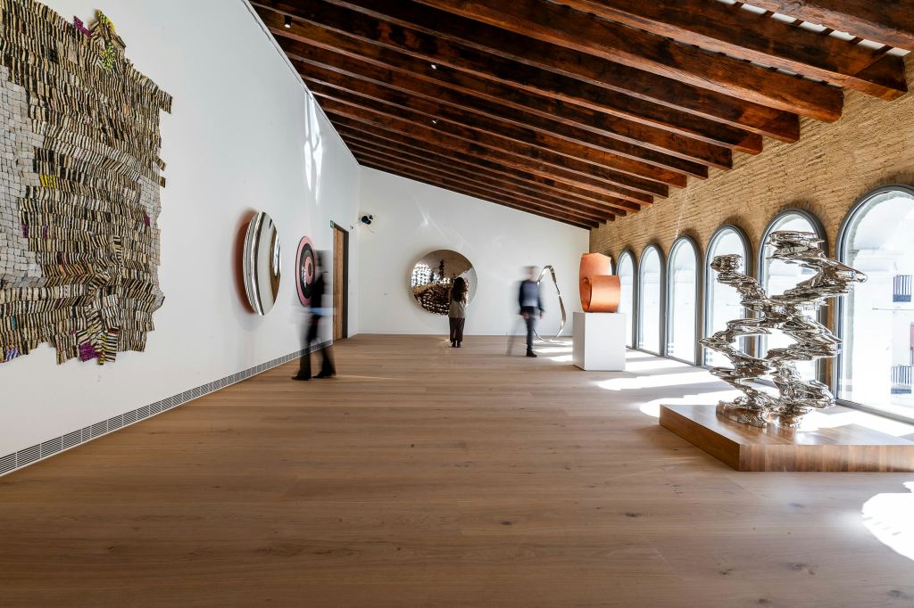 호텐시아 헤레로 아트 센터 룸