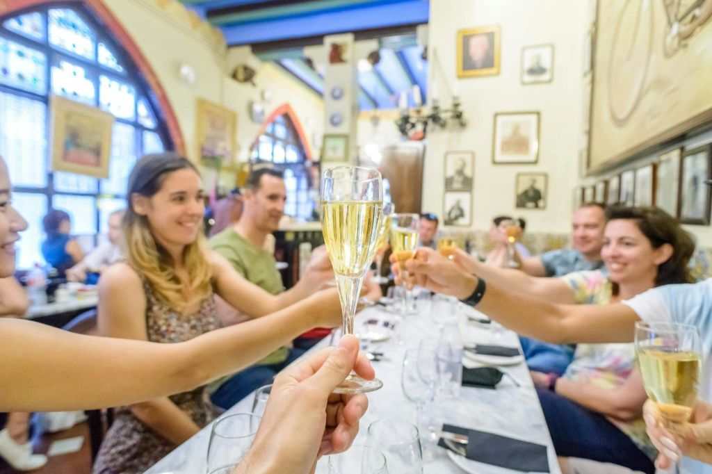 와인 및 타파스 전문점