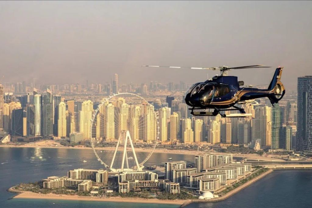 두바이에서 헬리콥터 타기