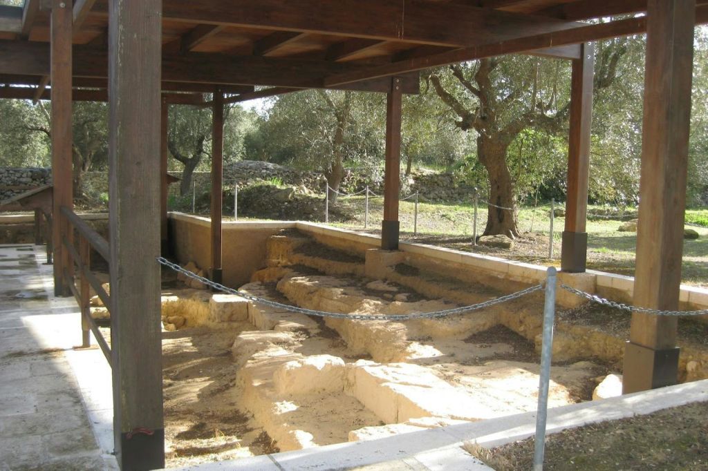 페차페트로사 고고학 유적지 투어