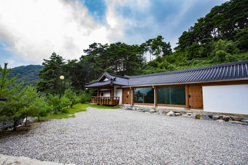 충주 솔내음한옥펜션