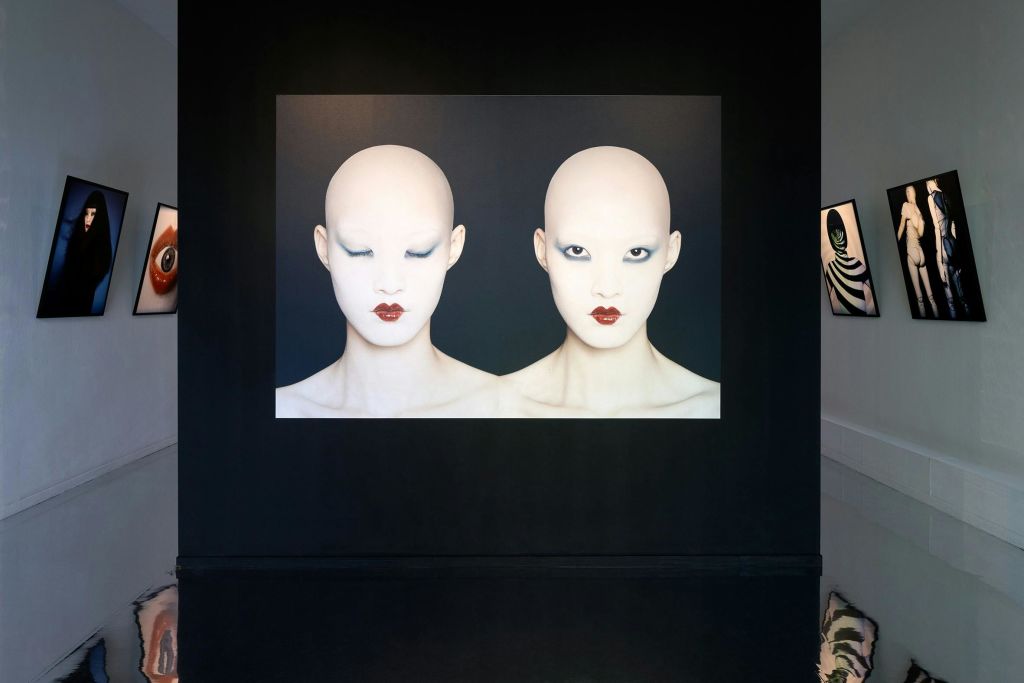 Carlijn Jacobs 전시회에서 촬영한 설치 사진