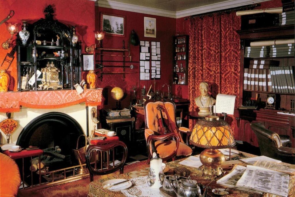 Inside Sherlock Holmes Museum