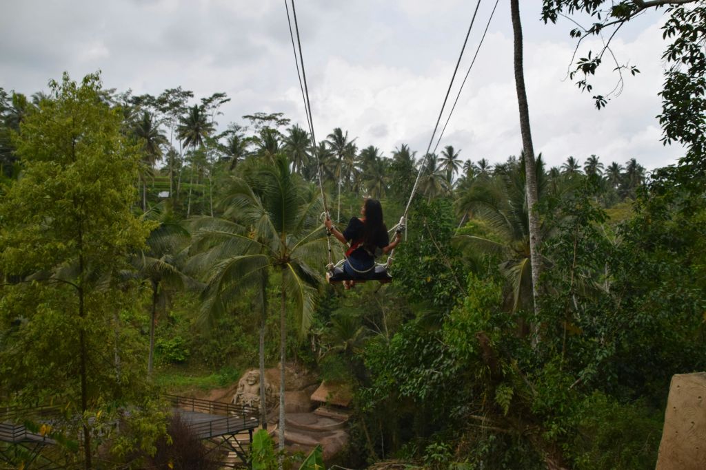 발리 테갈랄랑 우붓의 알라스 하룸 스윙 농경 투어