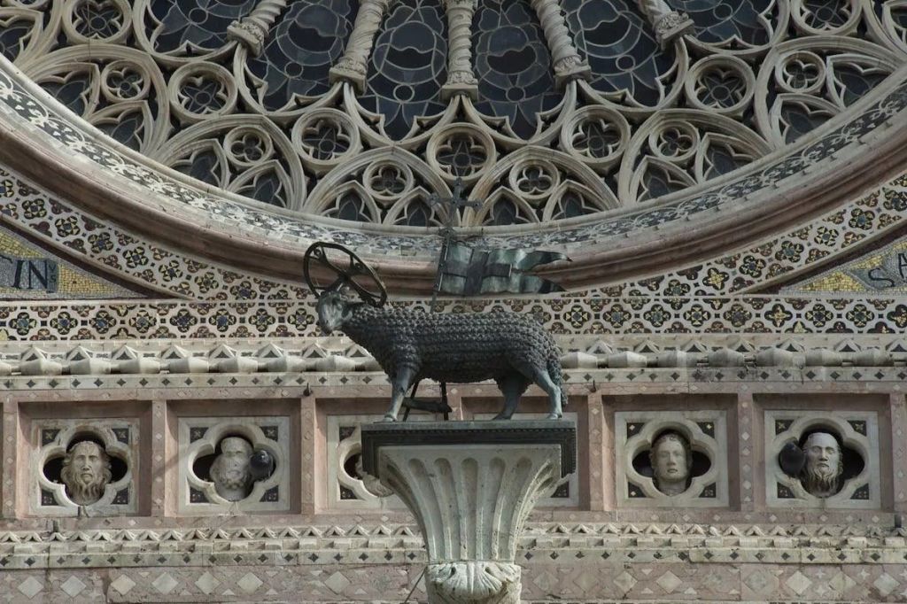 오르비에토 대성당의 정면 디테일