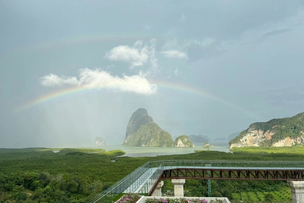 스카이워크 너머 낭시 전망대에서 즐기는 사멧 낭시 입장권