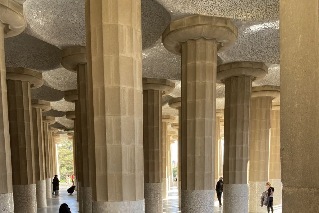 하이포스타일 홀