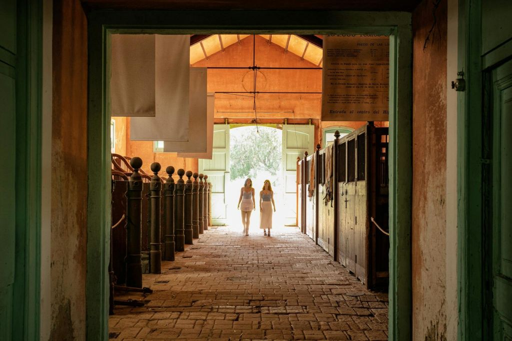 마구간. 사마공원. 캄브릴스