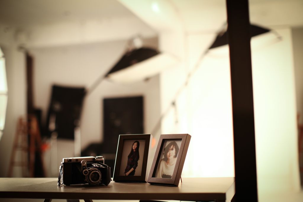 [Seoul Hongdae] Hongdae Photo Studio 'ID Photo' Experience