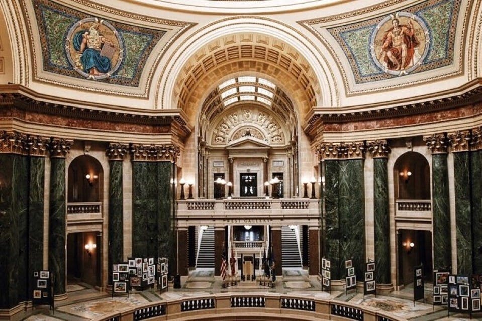 소그룹 가이드와 함께하는 캐피톨힐 도보 투어