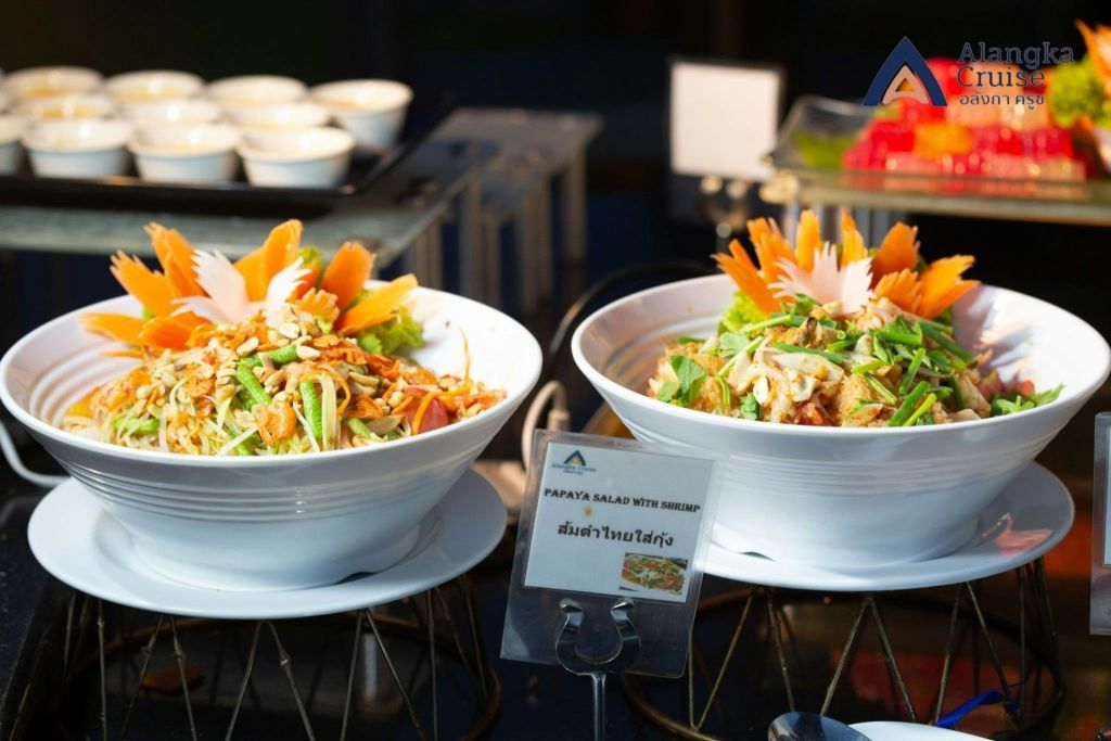 아이콘시암 부두 4번에서 즐기는 알랑카 크루즈