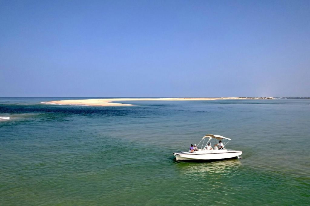 태양열 보트를 타고 리아포르모사 둘러보기