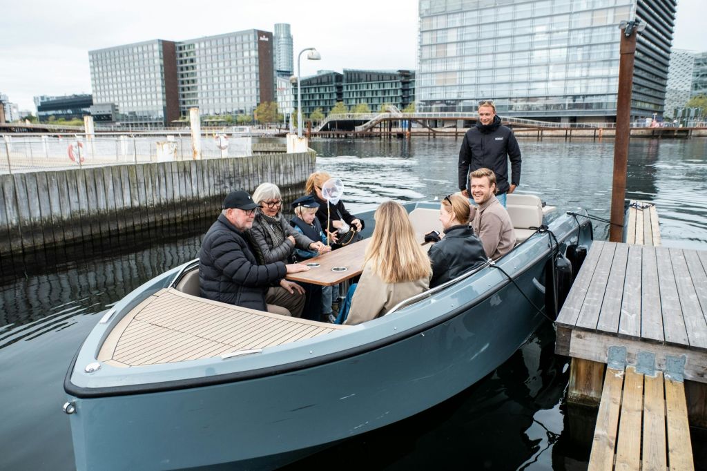 선착장에서 출항하기 전