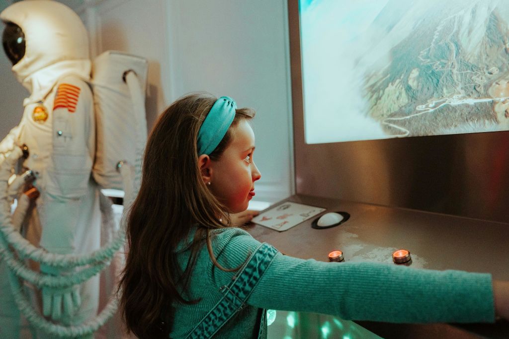 놀고 있는 소녀