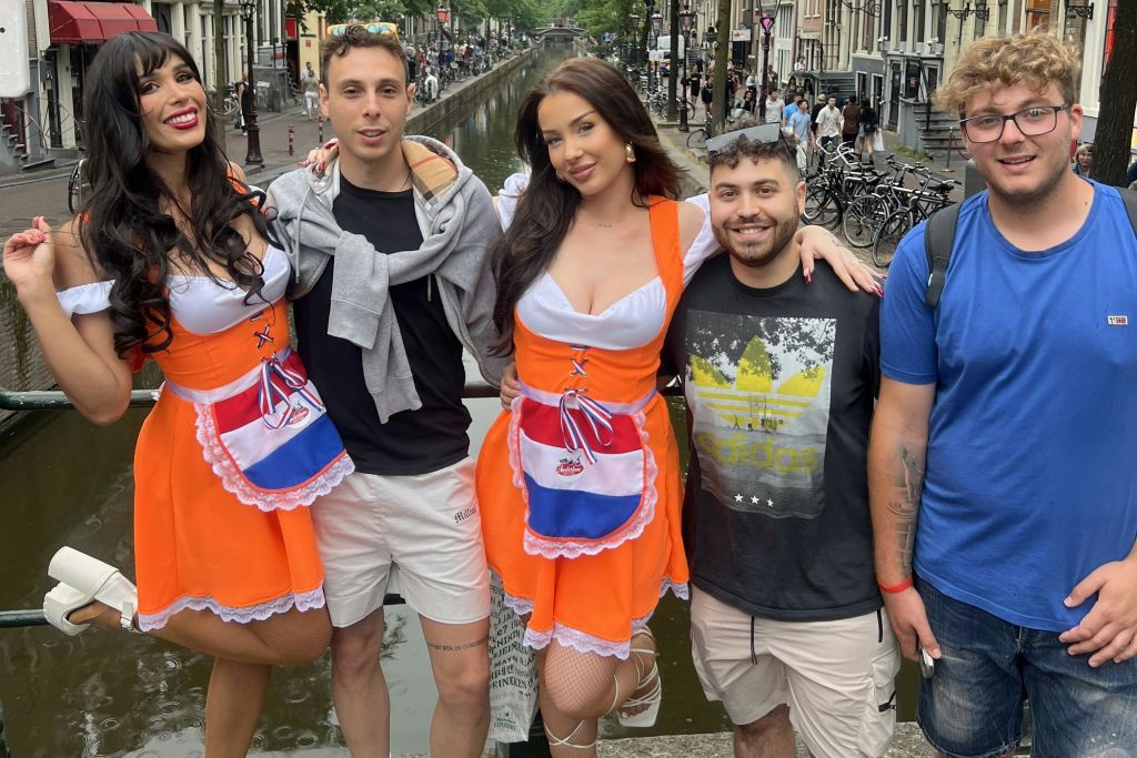 맥주 메이드 가이드와 함께하는 암스테르담 바 투어