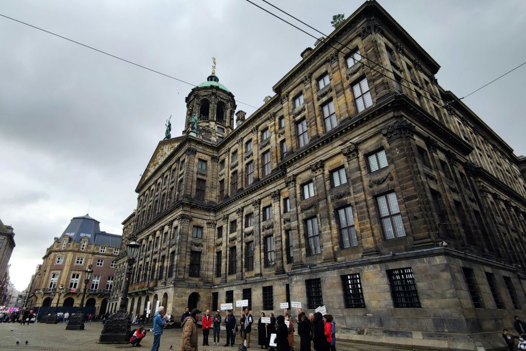 만남의 장소인 왕궁