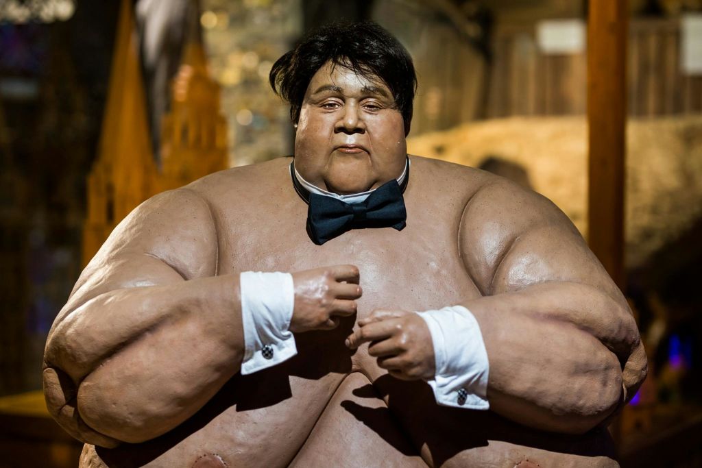 리플리의 믿거 나 말거나 - Manuel Uribe는 큰 사람입니다.