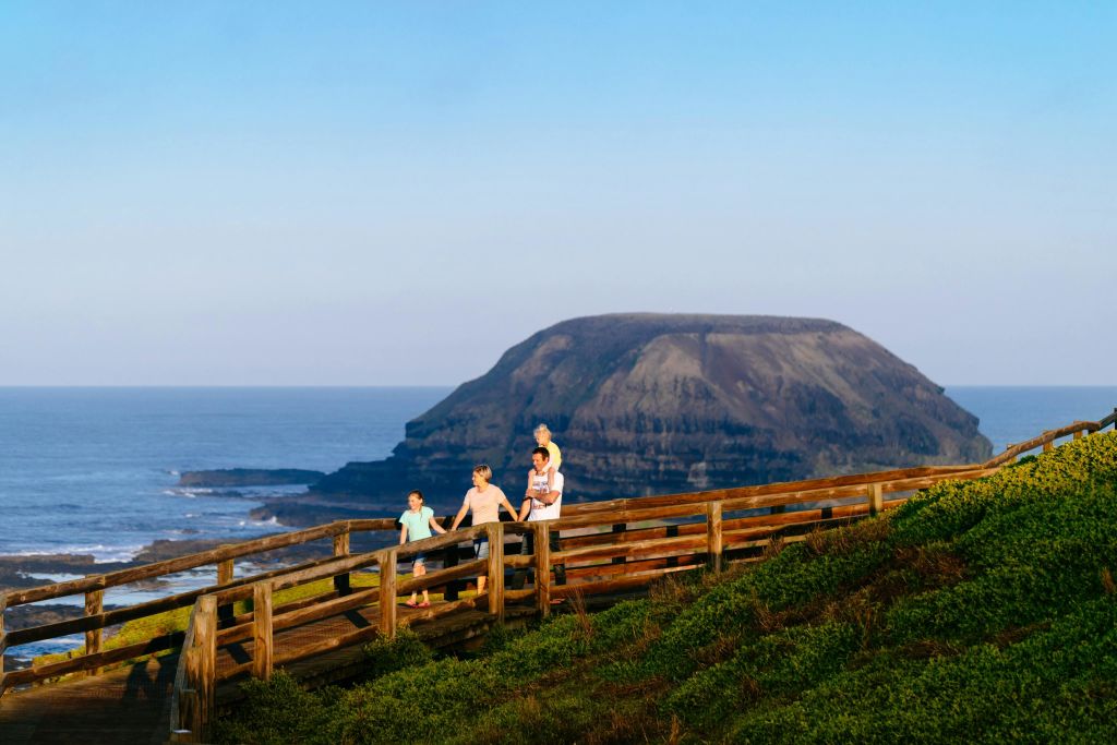 노비스 보드워크를 따라 걷기