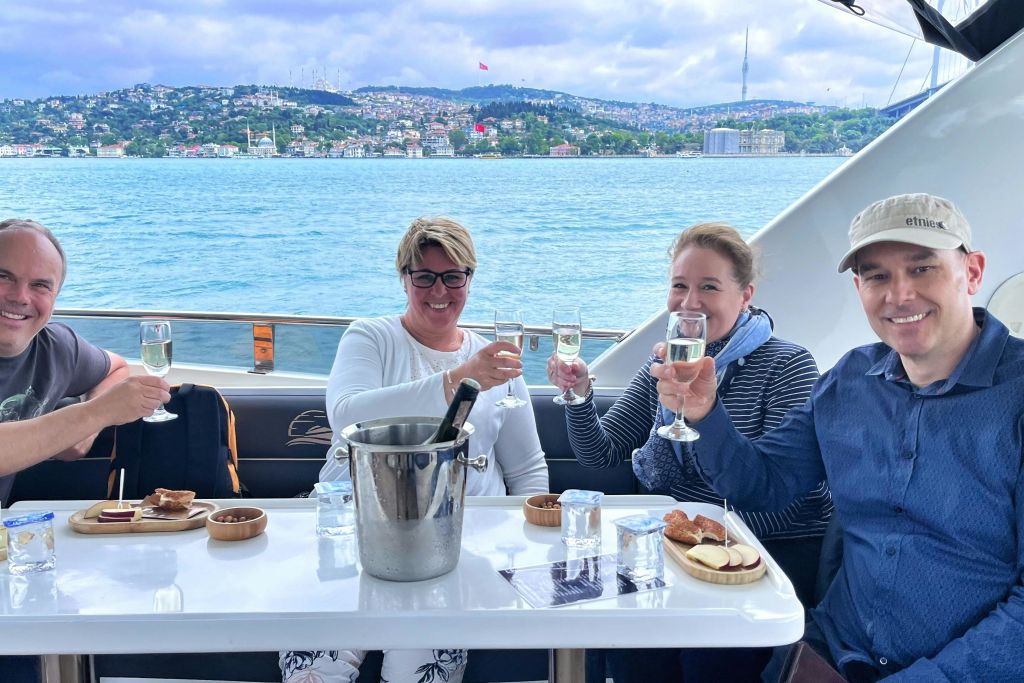 이스탄불 보스포루스 요트 크루즈