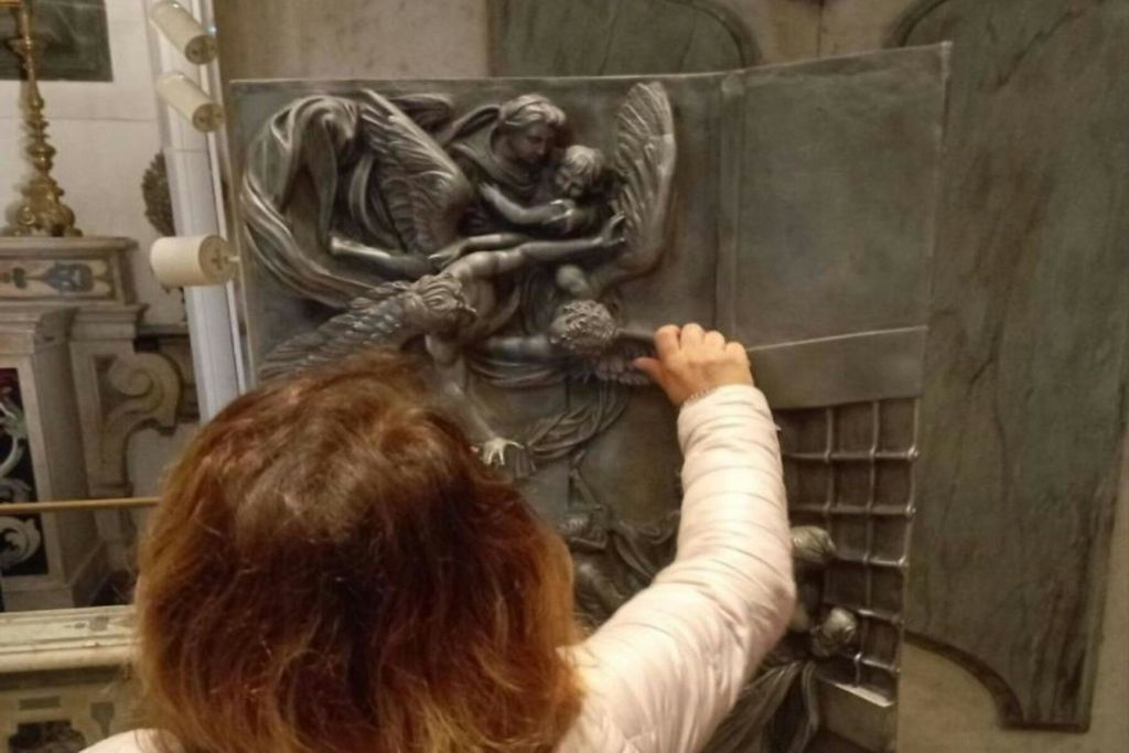 자비의 일곱 작품의 촉각적 재현