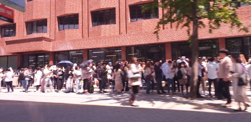 5월 3일 오전, 성수동의 블루 보틀