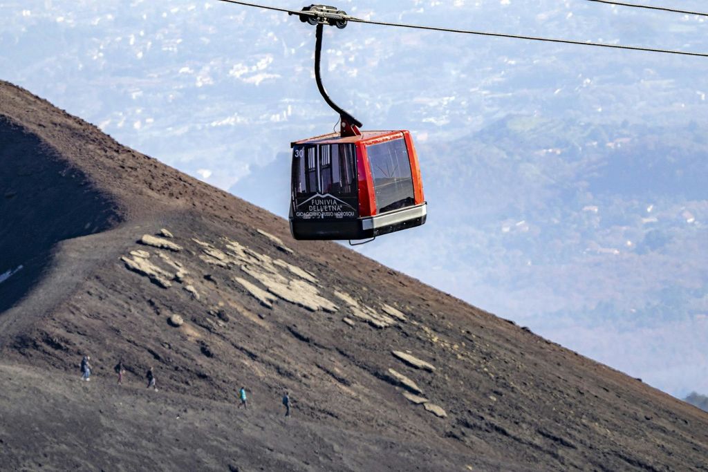 통나무집, 분화구, 풍경