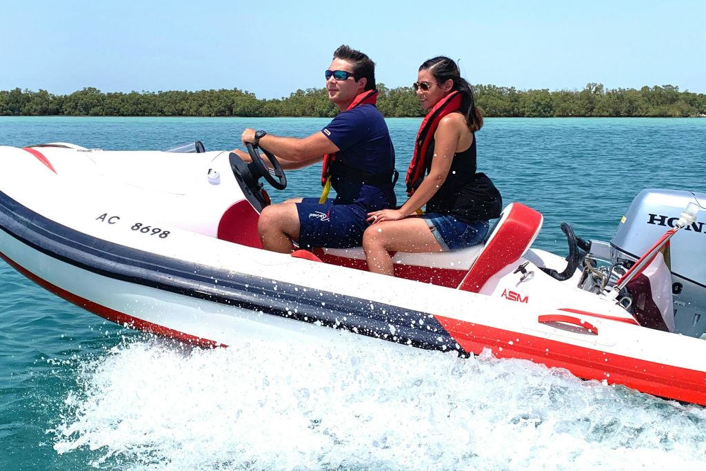 야스베이 바다에서 즐기는 스피드 투어