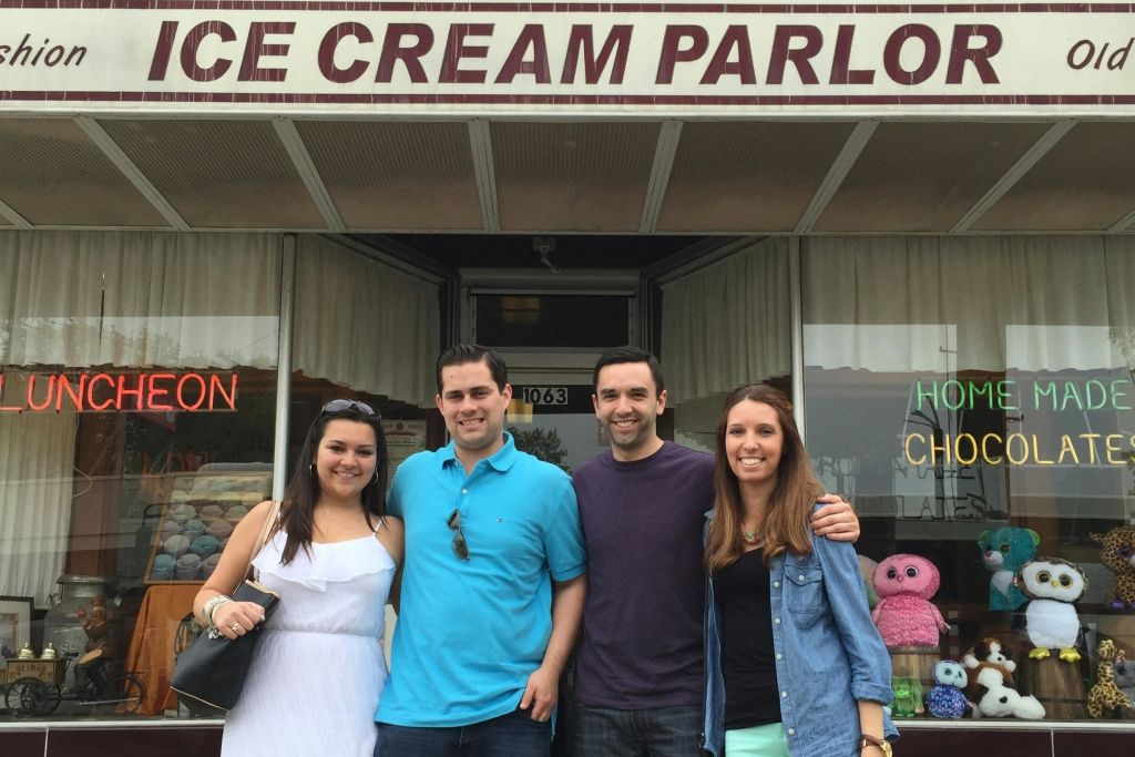 피날레에서의 역할로 유명한 홀스텐스 방문