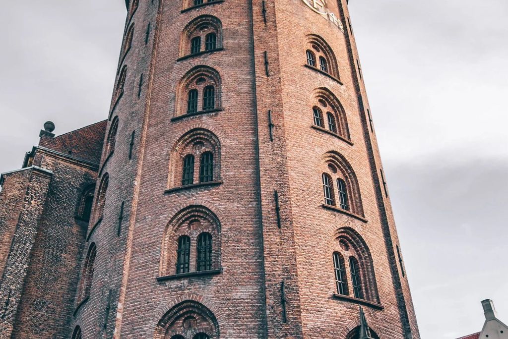 라운드 타워의 외관