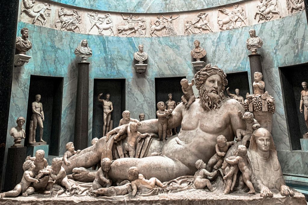 스태투아 델 디오 닐로