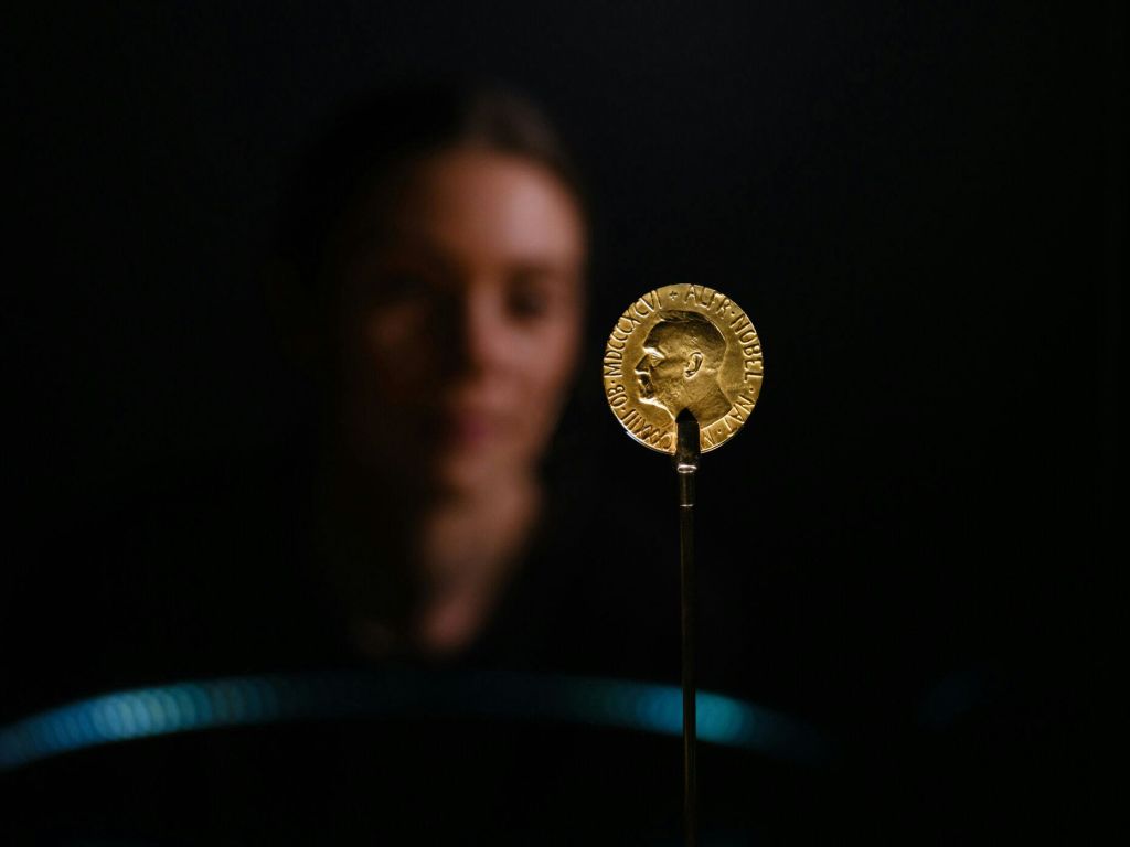 노벨 평화상 메달