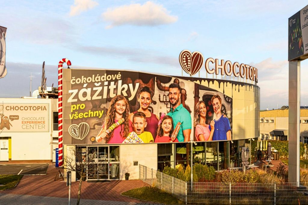 Welcome to the Chocolate Experience Centre: a live and interactive Chocolate Factory!