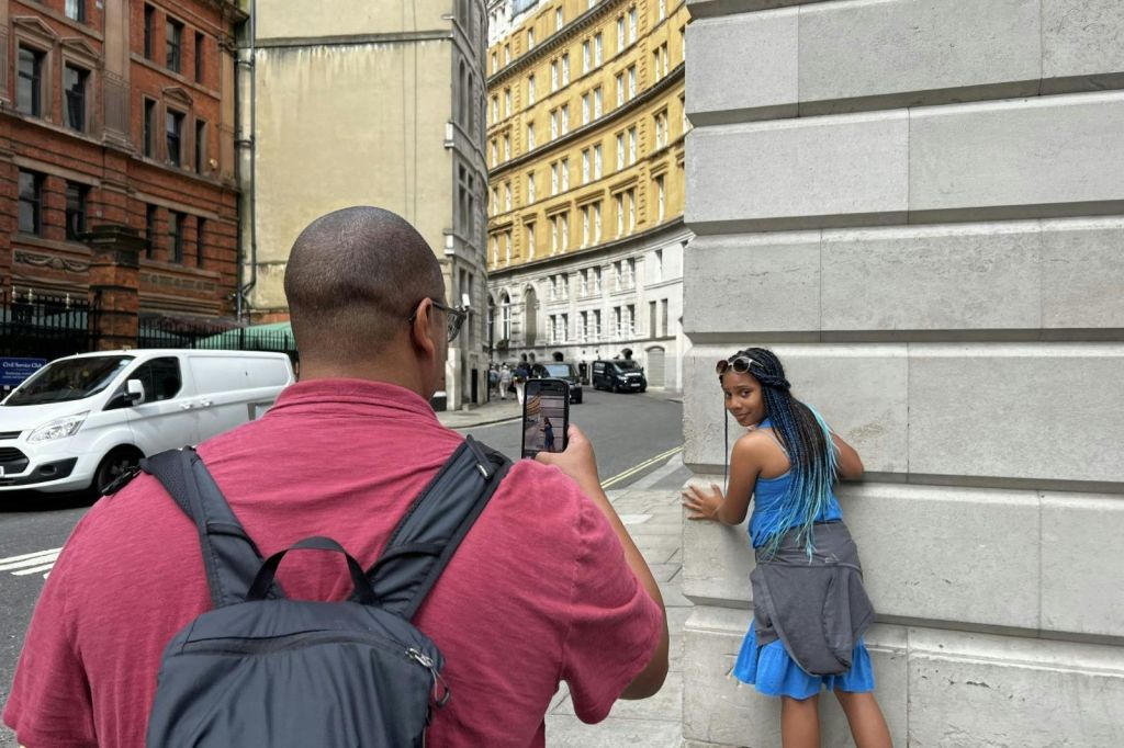 유명한 장면 재현하기