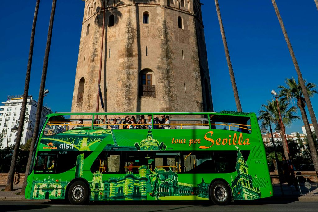 토레 델 오로 버스