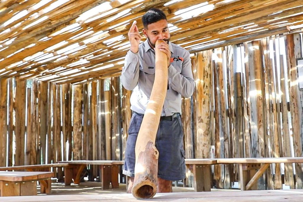 방가리비 드림 체험을 통해 퍼스트 네이션 문화에 대해 알아보세요.
