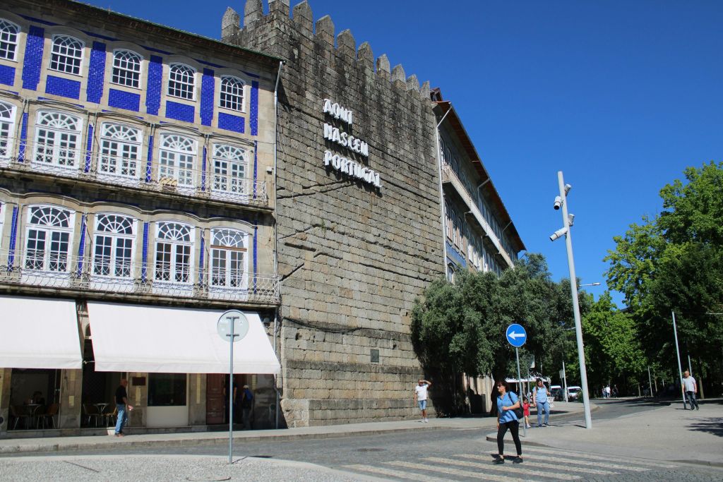 브라가와 기마랑이스