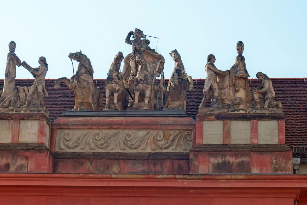 Quadriga über dem Kutschstall am Neuen Markt