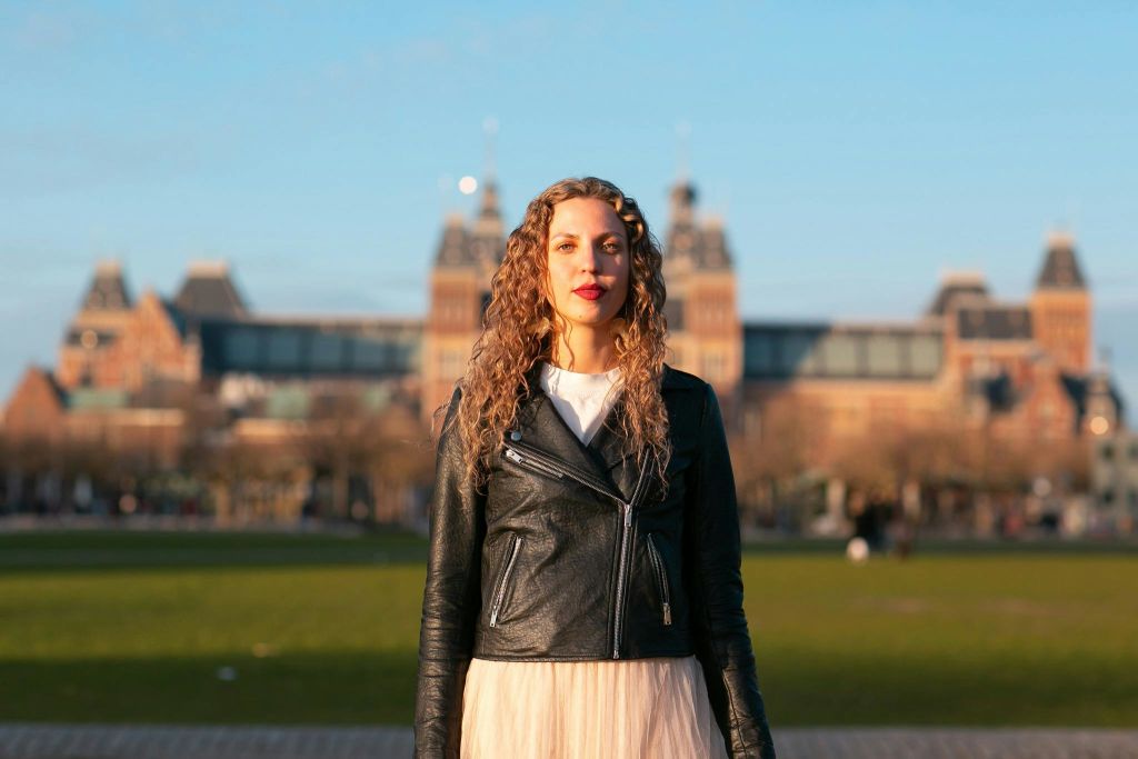 레이크스 미술관 앞