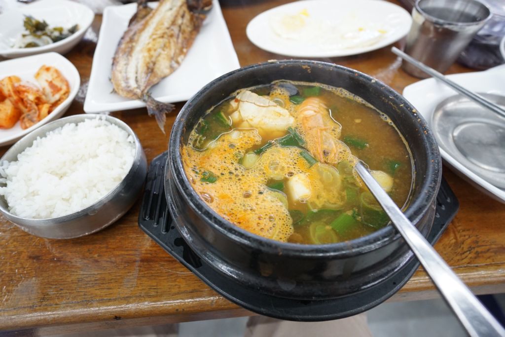 용담 해녀 잠수촌