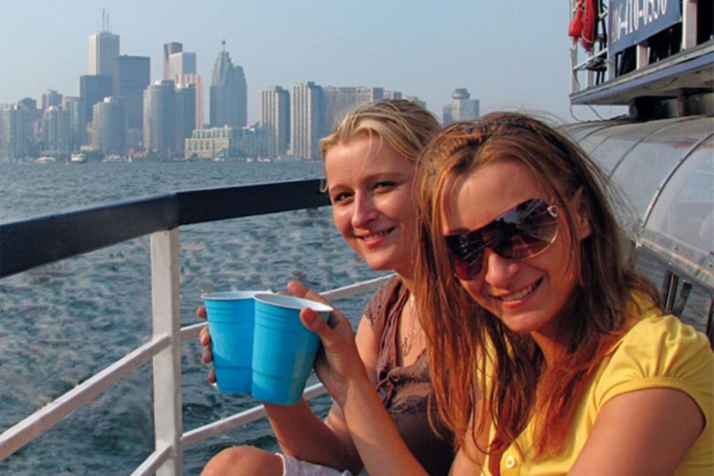 하버 스타 옆에서 즐기는 한 잔의 여유