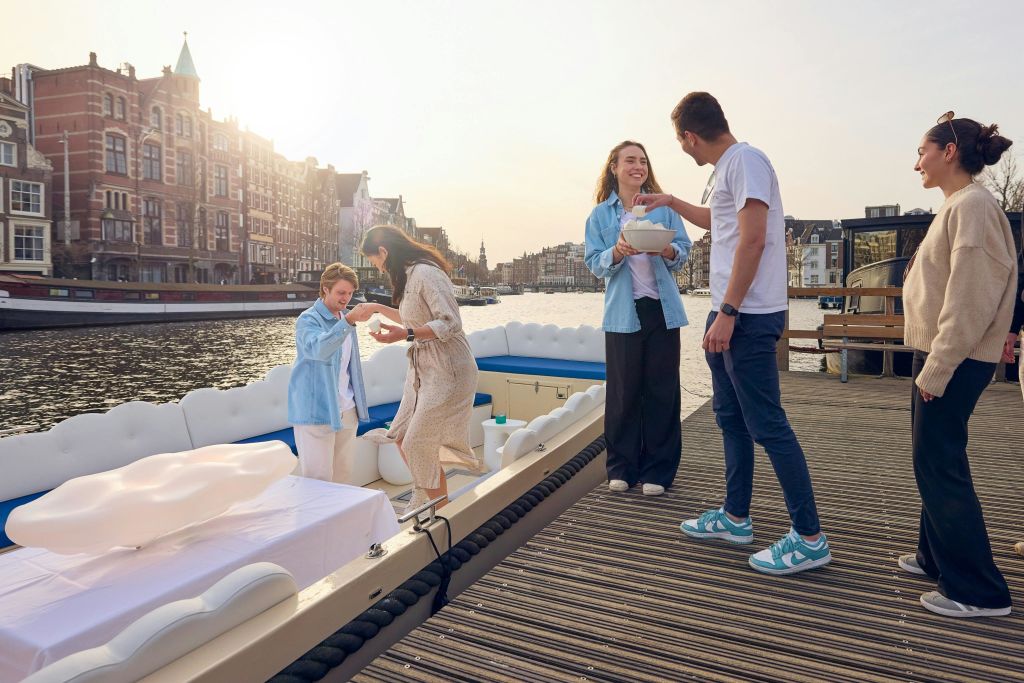 암스테르담 클라우드 보트