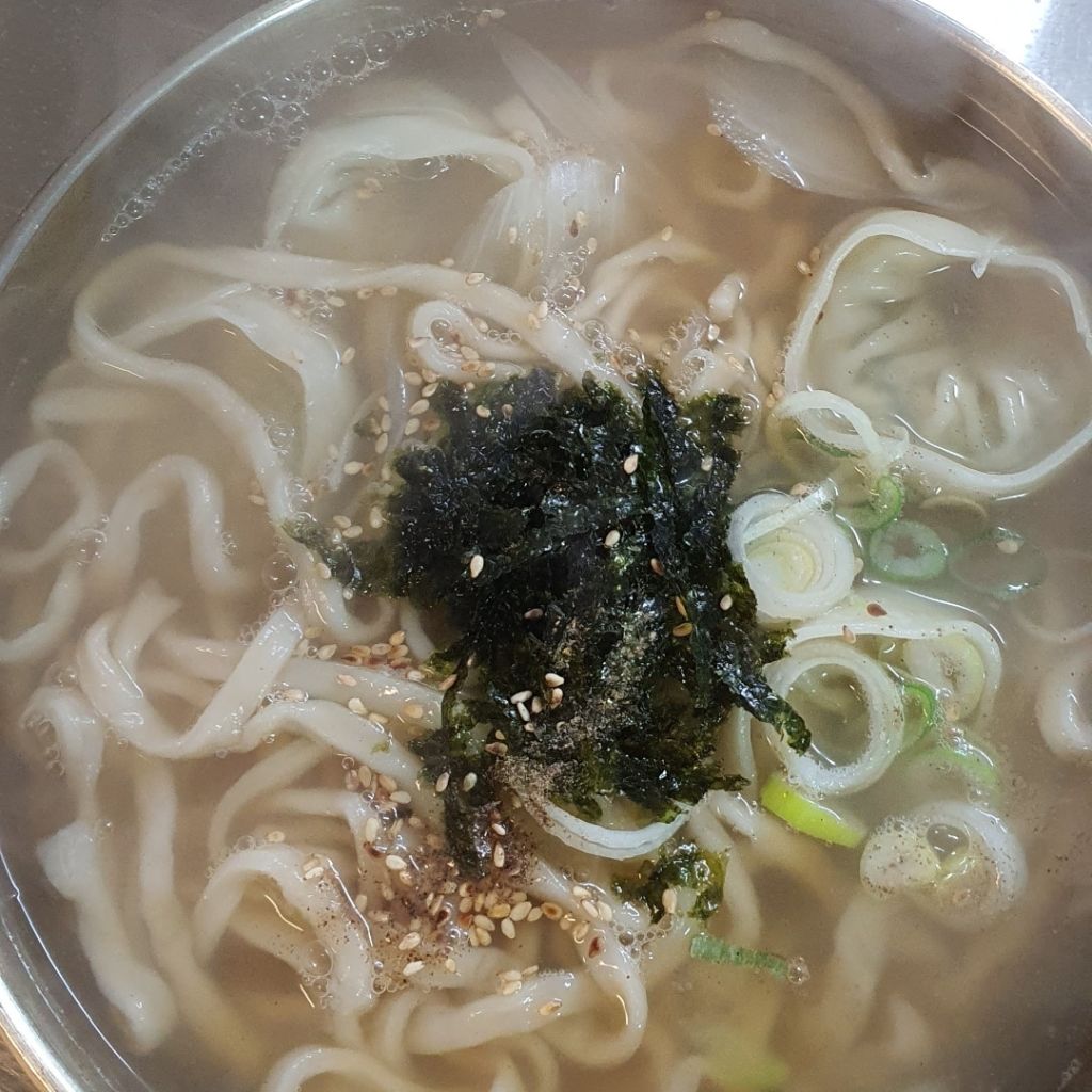 원조 홍두깨 손칼국수