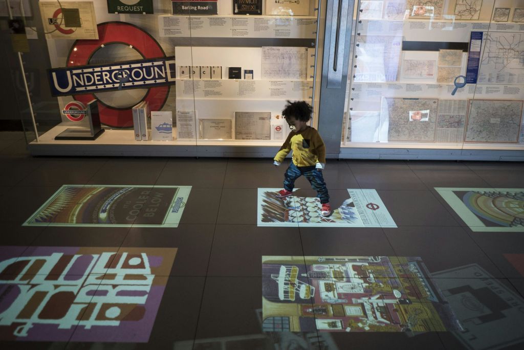 런던 교통 박물관의 런던 바이 디자인 갤러리