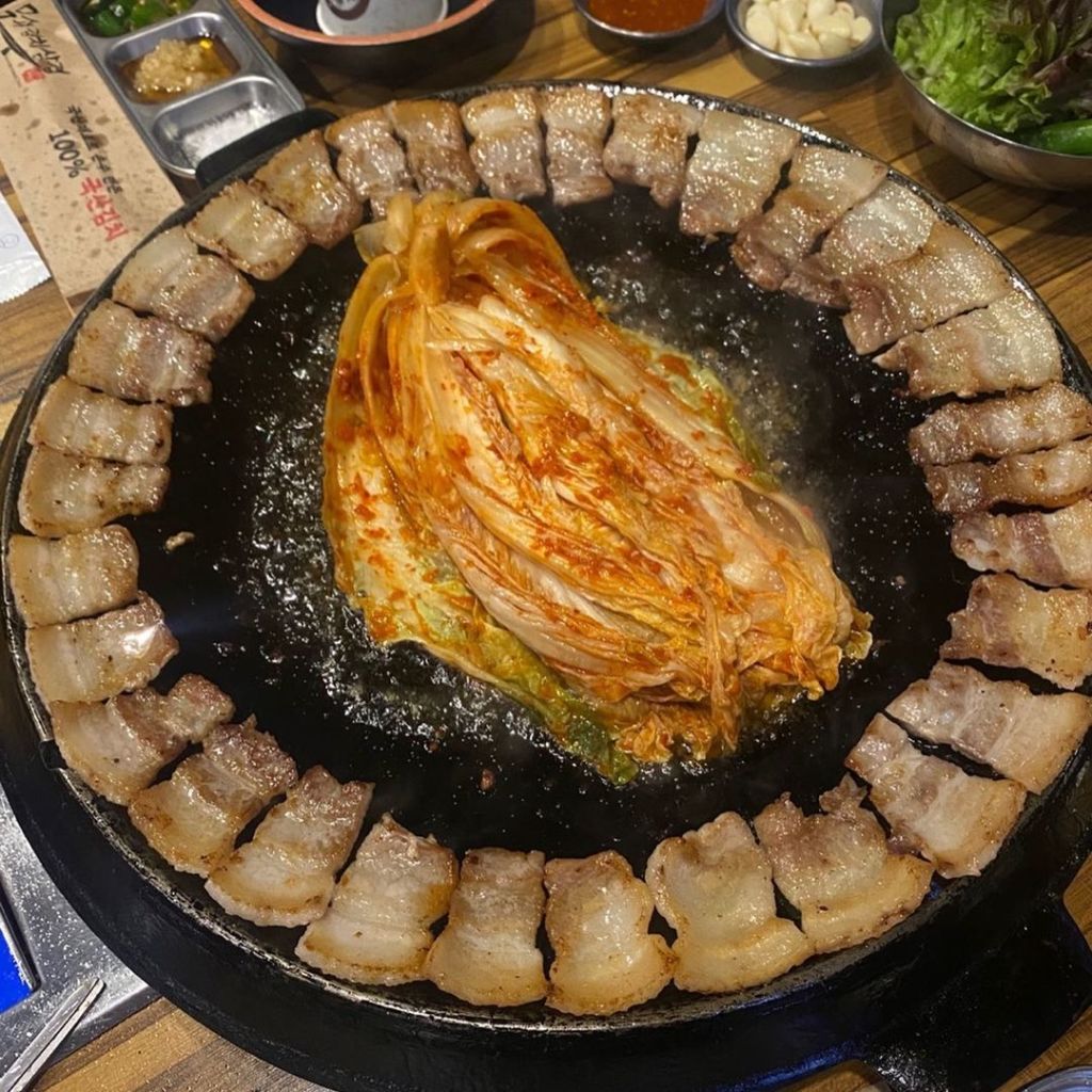 무쇠 김치 삼겹 광안 점