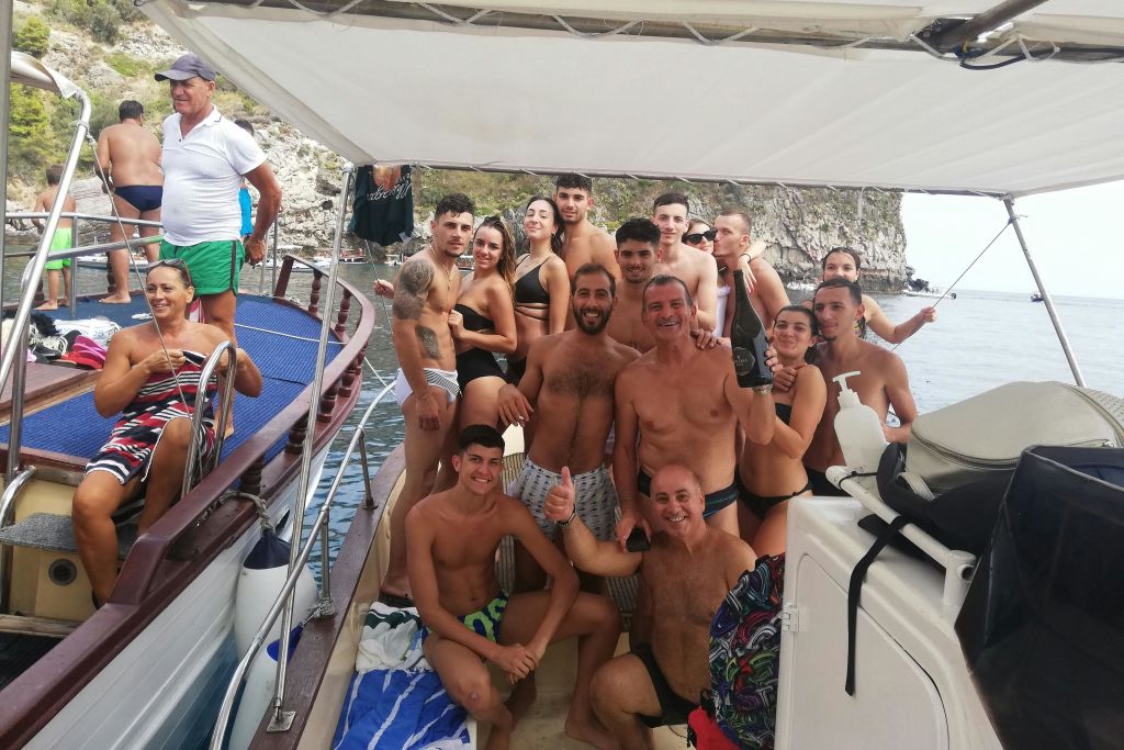 선상에서 즐기는 음악과 즐거움