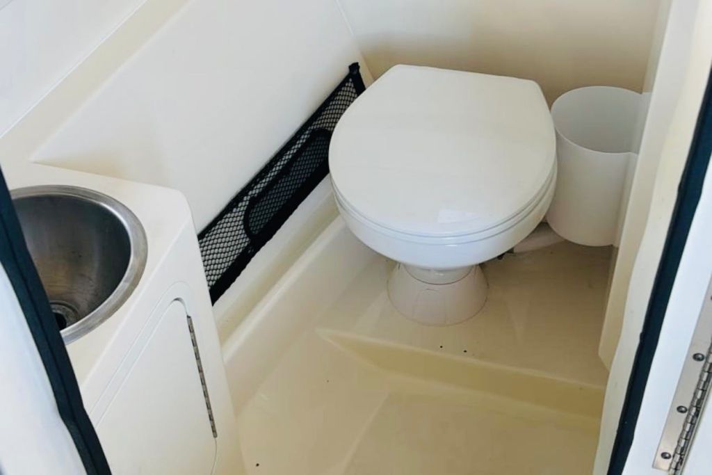 화장실 이용 가능.