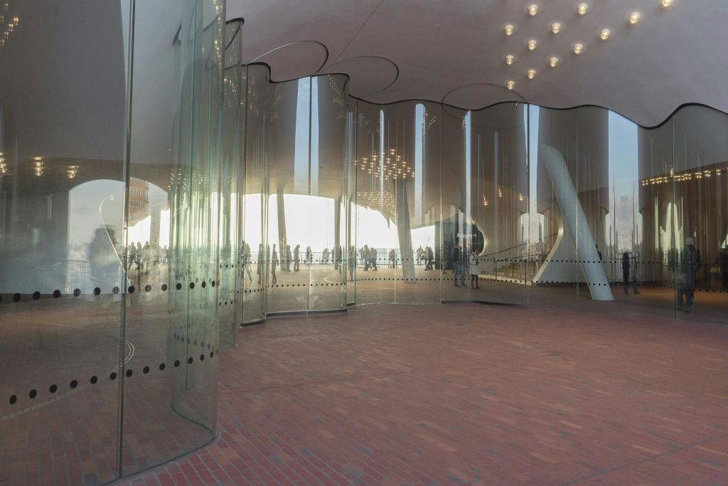 엘프필하모니 플라자