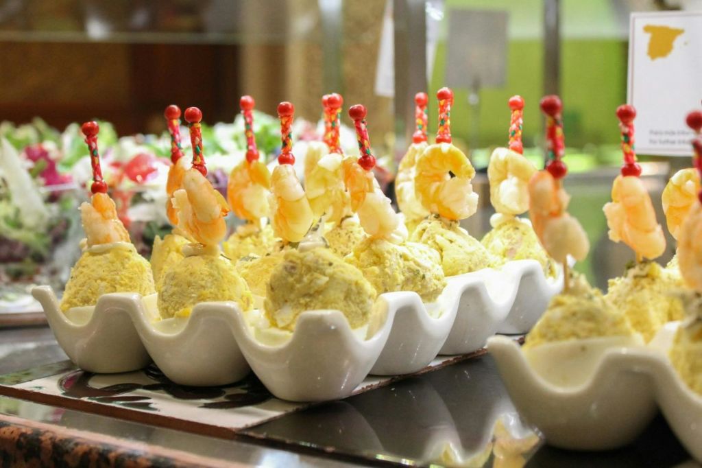 뷔페 저녁 식사