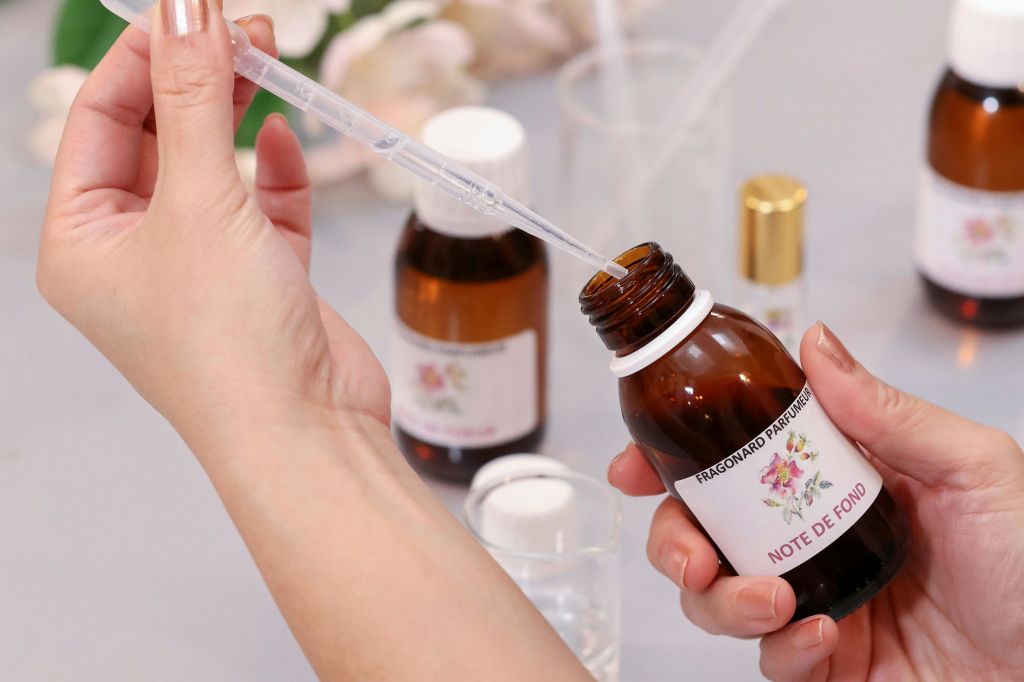 올해의 꽃 향수 워크숍